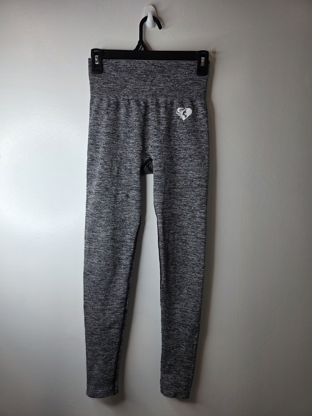 Woman Best Gray Marled High-Rise Leggings with Heart Logo